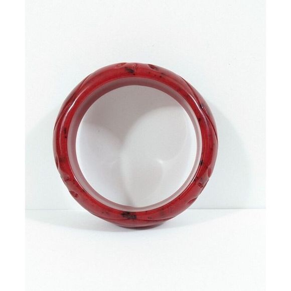 Red And Black Speckled Plastic Flower Bangle Bracelet - Picture 2 of 6